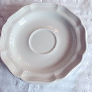6 Saucers white